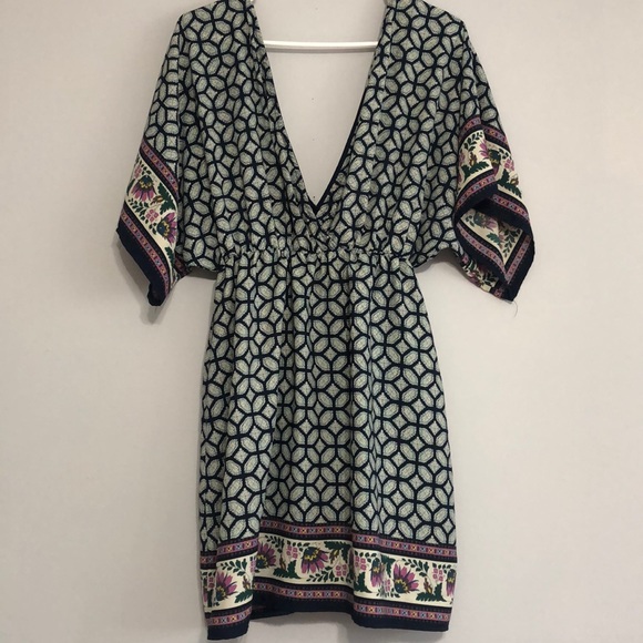 Double V Neck Grecian Print Dress - Picture 1 of 4